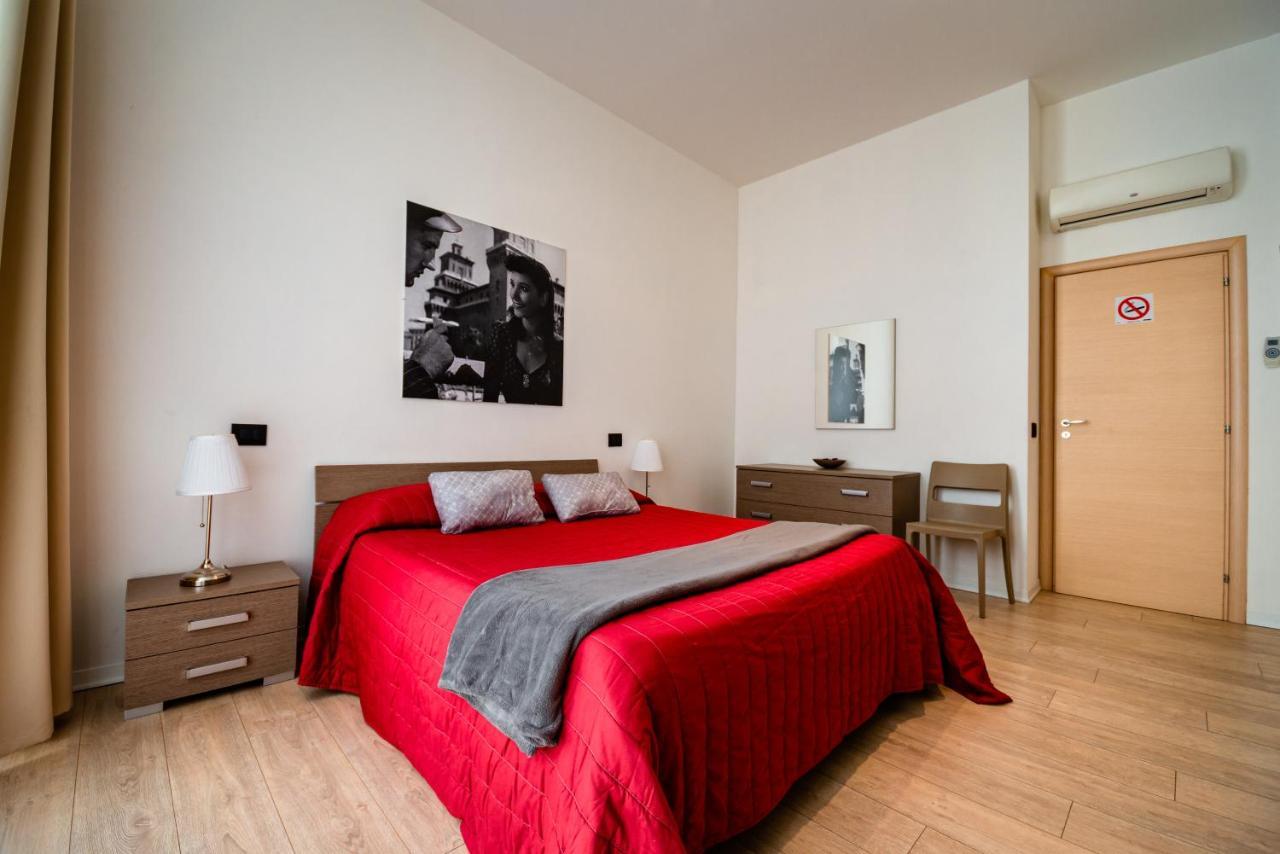 Dimora Santa Barbara Hotel Ferrara Bagian luar foto
