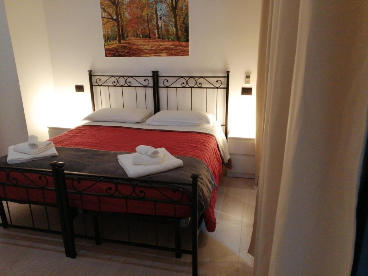 Dimora Santa Barbara Hotel Ferrara Bagian luar foto
