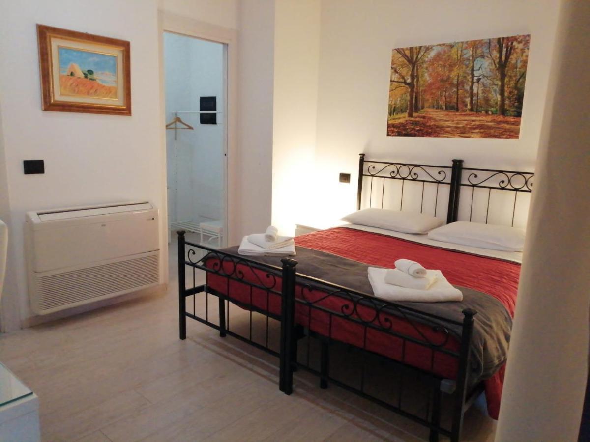 Dimora Santa Barbara Hotel Ferrara Bagian luar foto